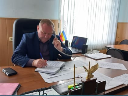 24 марта, с 9 до 11 часов, состоялась прямая телефонная линия с главой Администрации Усть-Донецкого городского поселения Сергеем Тузовым.