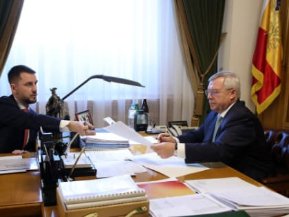 Губернатор Василий Голубев поручил контролировать реконструкцию Дворца спорта в Ростове