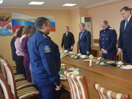 Глава администрации Юрий Лысенко поздравил жителей Новочеркасска с Днем Героев Отечества