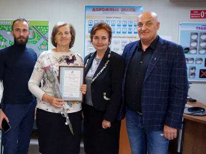 Работники транспортной отрасли Таганрога принимают поздравления