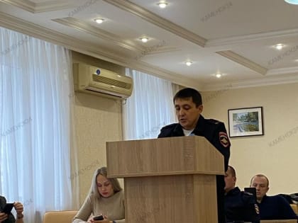 В Каменске-Шахтинском построят ледовый каток