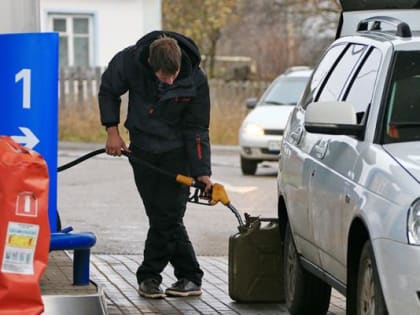 Наметился дефицит бензина: Как это скажется на ценах