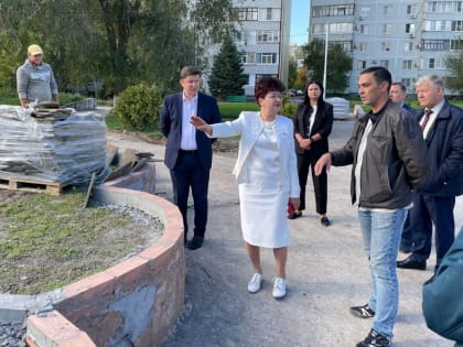 Депутат Валентина Руденко провела мониторинг объектов народной программы в Волгодонске