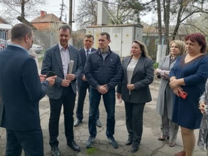 В Азове обсудили перспективы ремонта школы №5