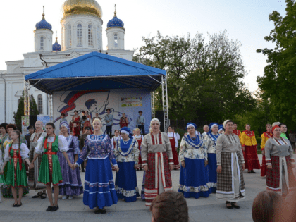 В Донецке прошел фестиваль, посвященный Дню славянской письменности и культуры