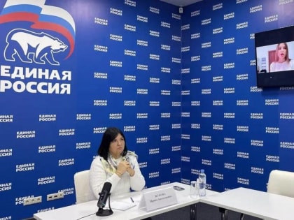 Ирина Жукова обсудила с шахтинцами вопросы льготного проезда и поддержки молодежных инициатив