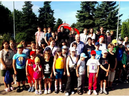 Детский отдых: первые дети отправились в летний лагерь