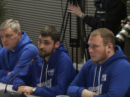 Ростовские волонтеры рассказали Дмитрию Медведеву о помощи жителям Запорожья и Херсона