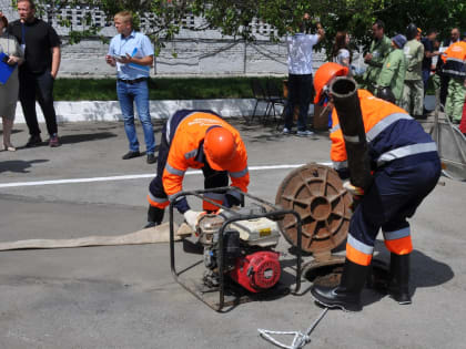 Жители нескольких районов Ростова на сутки остались без воды 17 августа