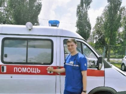 В Ростове врач скорой помощи спас от смертельного отравления семью с детьми