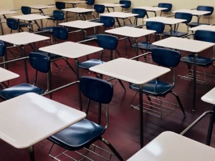 В Ростовской области еще 81,5 млн рублей направят на капремонт школы в Веселовском районе