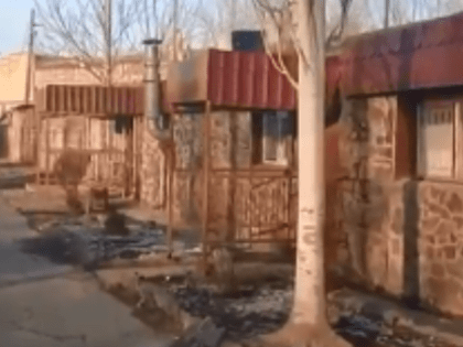 В Таганроге возле соцобъекта незаконно продают алкоголь и табак