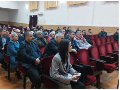 Глава Администарции Усть-Донецкого района Виктор Гуснай отчитался перед апаринцами о работе за 2022 год