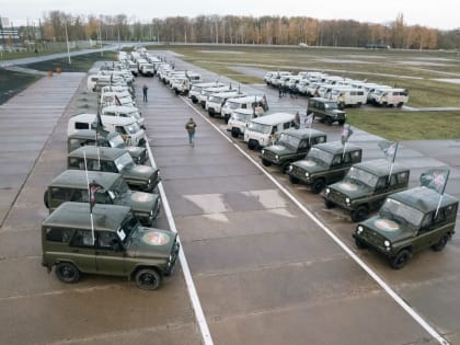 От «Хантера» до «Буханки»: 81 УАЗ отправили на передовую