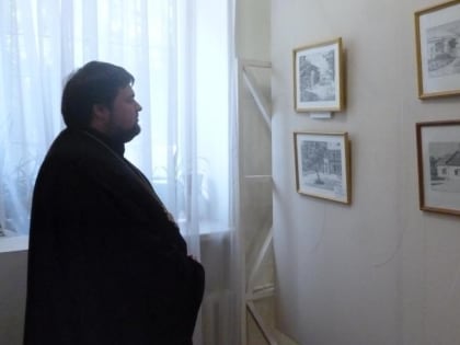 В Таганроге открылась выставка картин Оксаны Багрянец