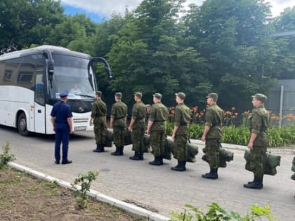 В Президентский полк из Ростовской области попали 15 лучших призывников