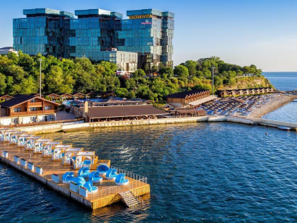 Квас по 650 рублей за стакан продают на анапском пляже