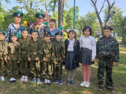 ЕСТЬ ТАКАЯ ПРОФЕССИЯ — РОДИНУ ЗАЩИЩАТЬ!