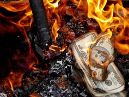 Россия наконец-то избавляется от «токсичных» валют и колониальной зависимости