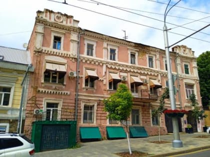 В Ростове обрушилась несущая стена доходного дома Скордиа на Большой Садовой