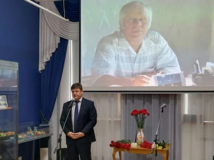 В Азове почтили память Анатолия Горбенко