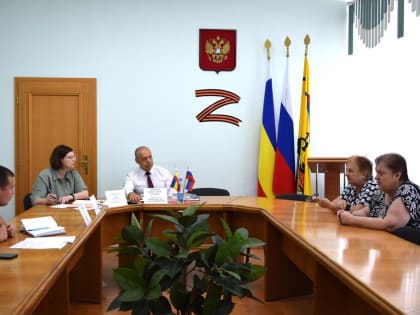 Председатель городской Думы – глава города Шахты Константин Корнеев провел личный прием граждан