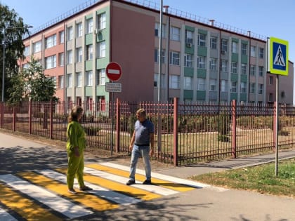 Депутат Государственной Думы Лариса Тутова провела мониторинг безопасности пешеходных переходов в Песчанокопском районе
