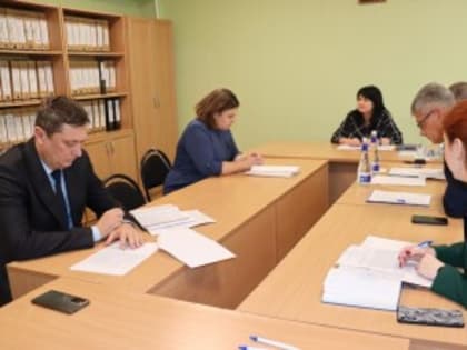 Министр образования Ростовской области провела встречу с жителями Батайска