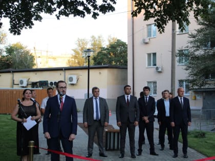 Вчера торжественно открыли сквер на проспекте Ленина, 31 и новую детскую площадку в городском парке