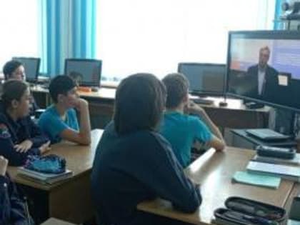 Юные казаки приняли участие в открытом уроке мужества