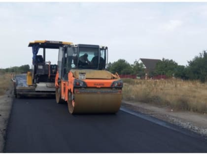 Ремонт дороги в станице Мелиховской завершится в этом месяце