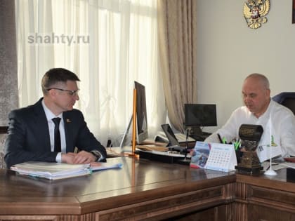 В Шахтах школьникам для льготного проезда выдали 2500 транспортных карт