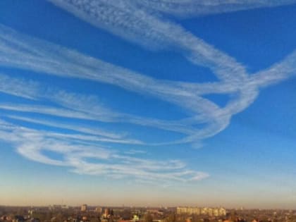 Громкий хлопок: в Таганроге самолёт перешёл на сверхзвук