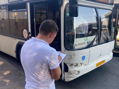 Автобусы в Ростове-на-Дону продолжают ездить без кондиционеров в жару
