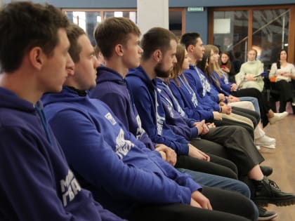 Молодогвардейцы Ростовской области встретились с Председателем Законодательного Собрания Ростовской области