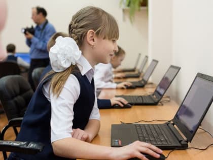 Донские школьники участвуют в олимпиаде «Безопасный интернет»