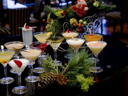Новогодний стол-2023: какие напитки любят Кролик и Кот?