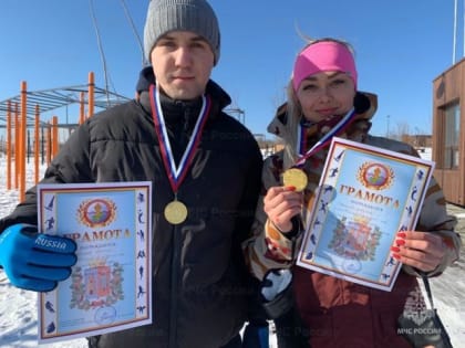 Шахтинский пожарный Денис Бондарев победил в чемпионате Ростова-на-Дону по гонкам с препятствиями