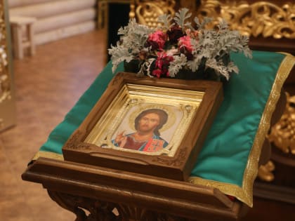 Преосвященнейший епископ Симон совершил чин освящения колоколов для храма преподобного Сергия Радонежского в хуторе Старая Станица