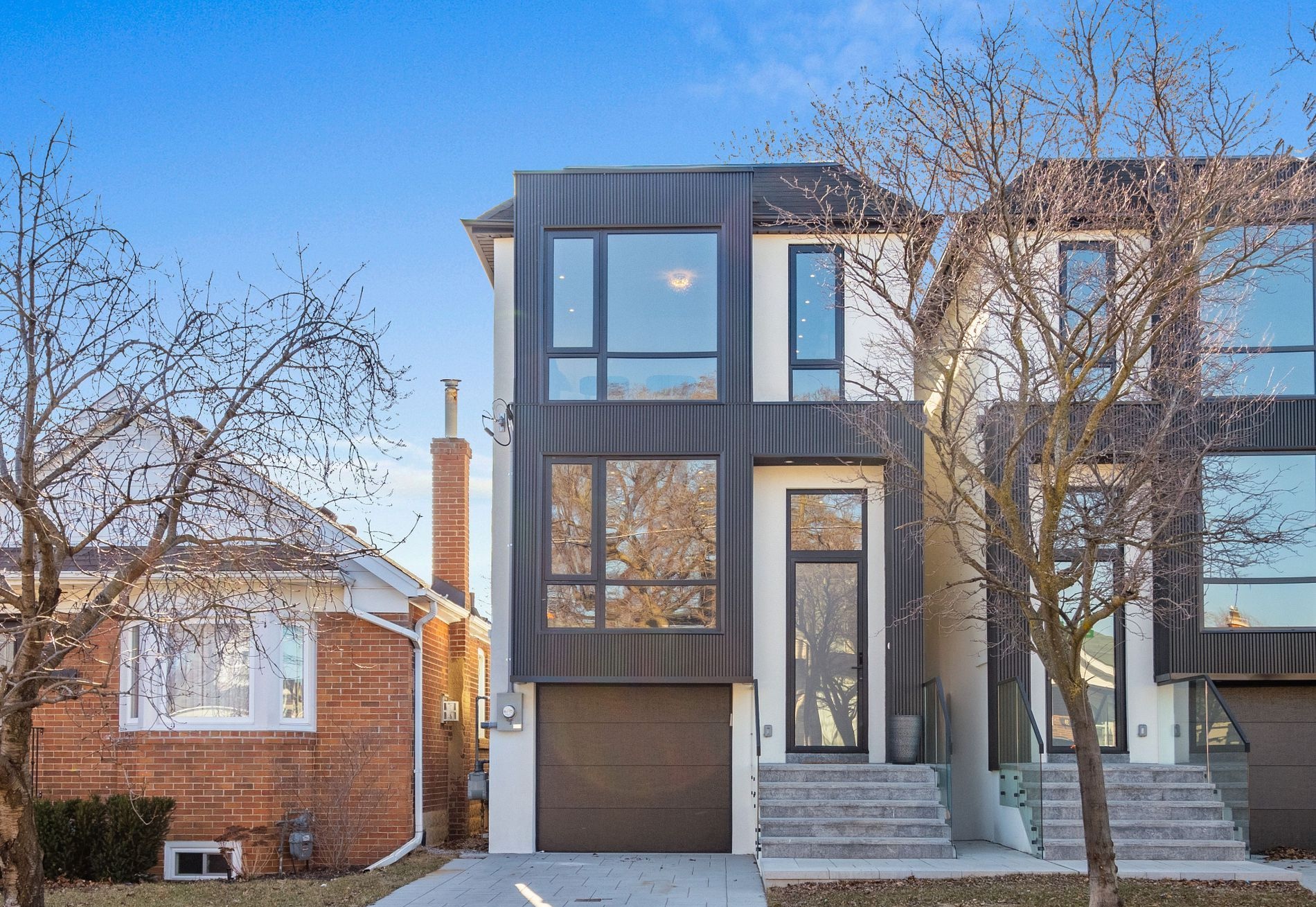 Detached home sold in East York