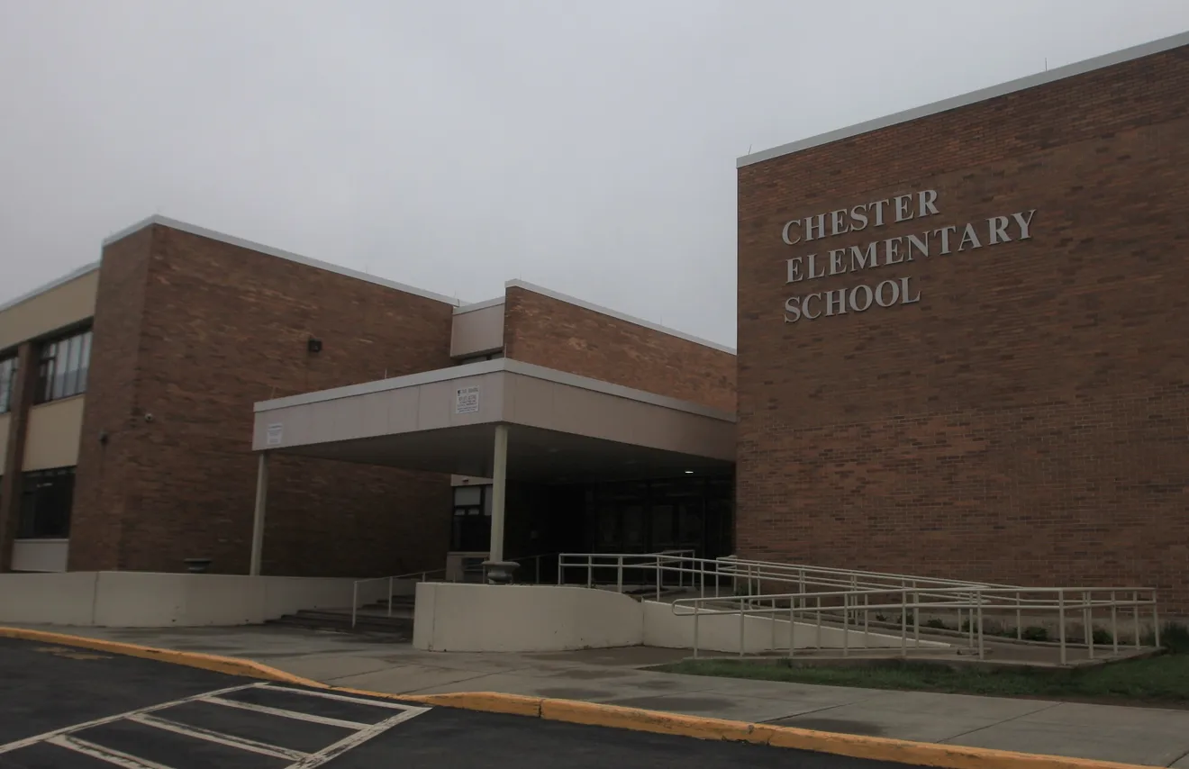 Cosburn Middle School 127 Cosburn Ave East York Toronto building