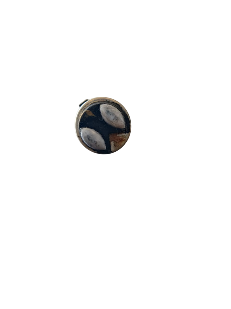 584