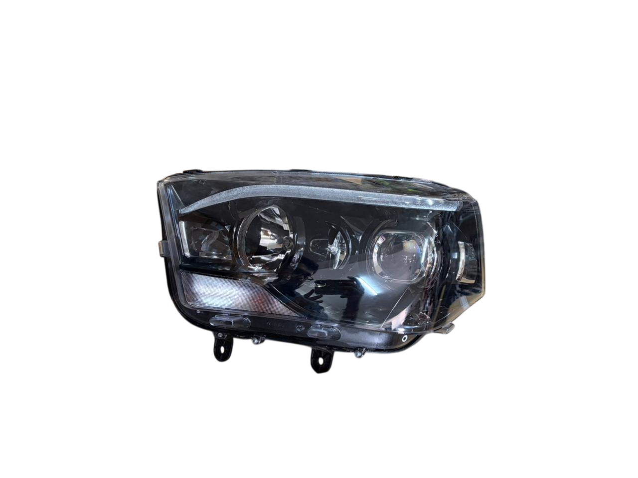 Headlight Assembly for Mahindra Scorpio car Classic Variant for Right side