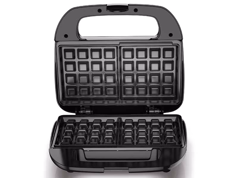 WAFLERA BLACK&DECKER CUADRADA CON PLANCHAS ANTIADHERENTES WM120B