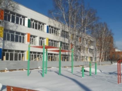 Илья Середюк: в 2025 году в Кузбассе построим пять и капитально отремонтируем 10 школ