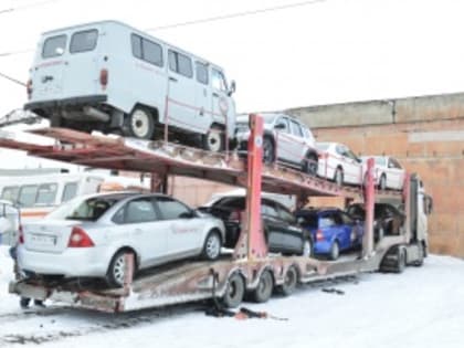 Из Кузбасса в Горловку отправлены восемь автомобилей