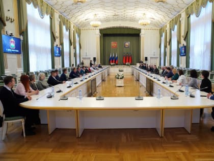 Работников энергетической отрасли Кузбасса поздравили с профессиональным праздником