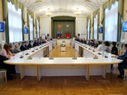 Работников энергетической отрасли Кузбасса поздравили с профессиональным праздником