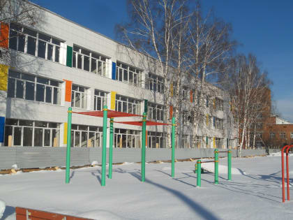 Илья Середюк: в 2025 году в Кузбассе построим пять и капитально отремонтируем 10 школ