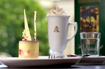 media/image/FR_Restaurant_Toertchen_WeisseSinfonie_RGBdscIauHiWlzFTIoS4DDmhkXV1E.png